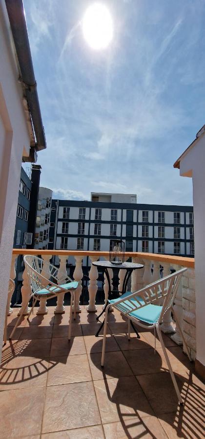 Apartmani Eladora 비오그라드나모루 외부 사진