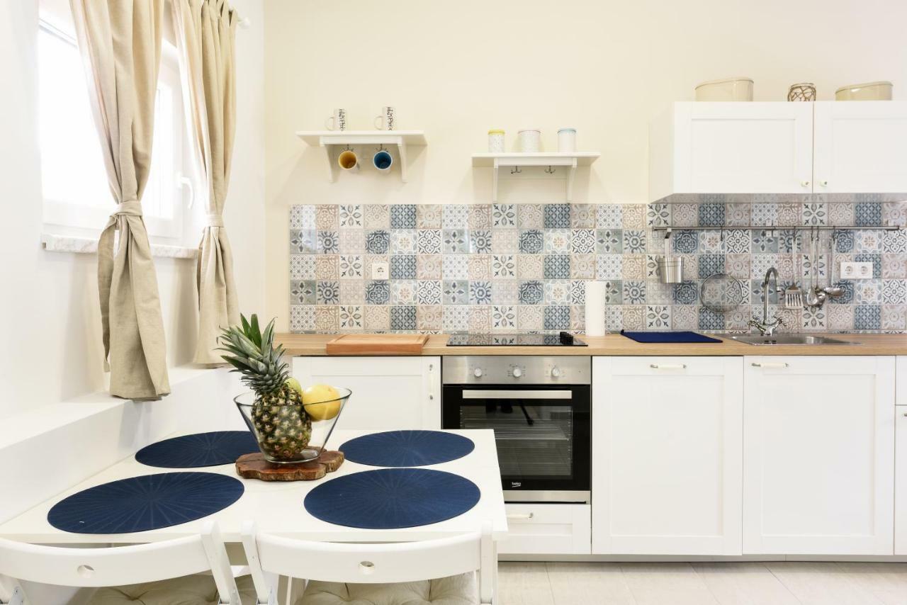 Apartmani Eladora 비오그라드나모루 외부 사진